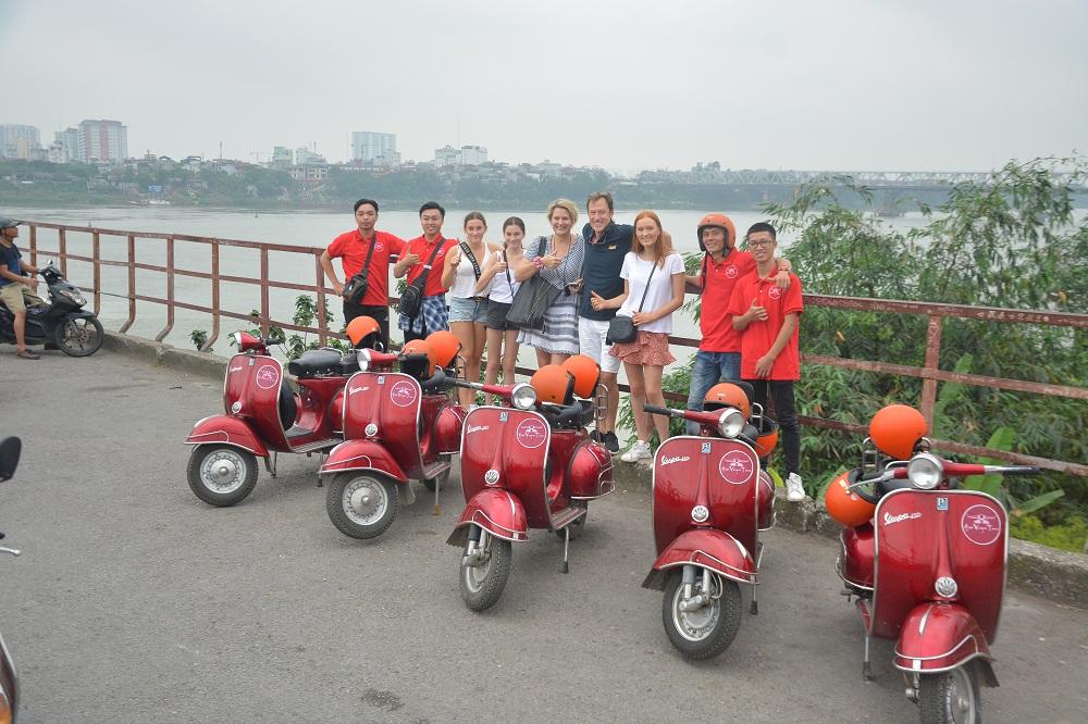 Hanoi Countryside Vespa Tour: Red River Delta & Co Loa Ancient Citadel