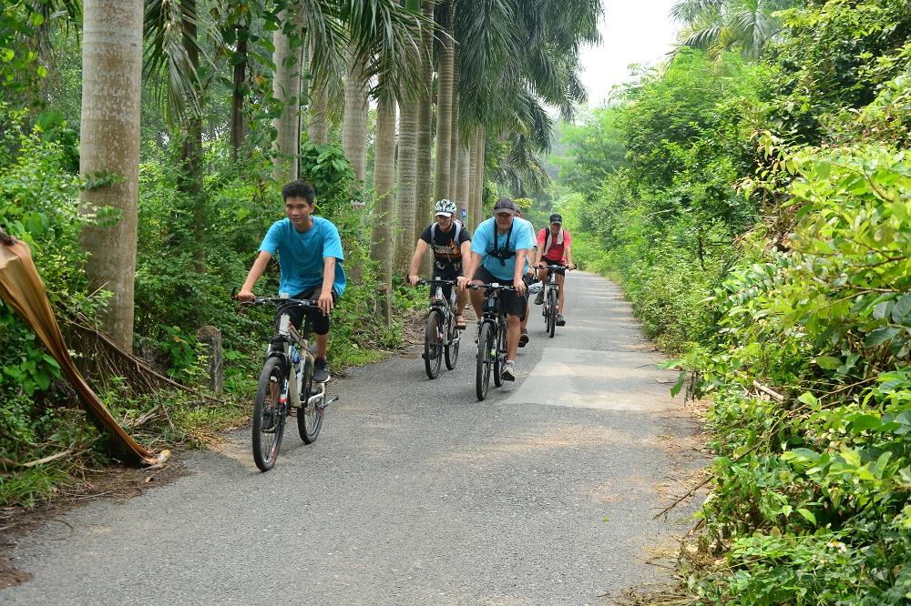 Hanoi Bicyle Tours: Bicycle Tours Hanoi City Half Day