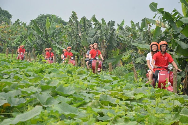 Hanoi Countryside Vespa Tour: Red River Delta & Co Loa Ancient Citadel