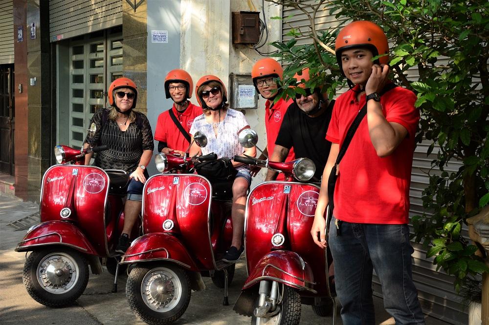 Hanoi Countryside Vespa Tour: Red River Delta & Co Loa Ancient Citadel