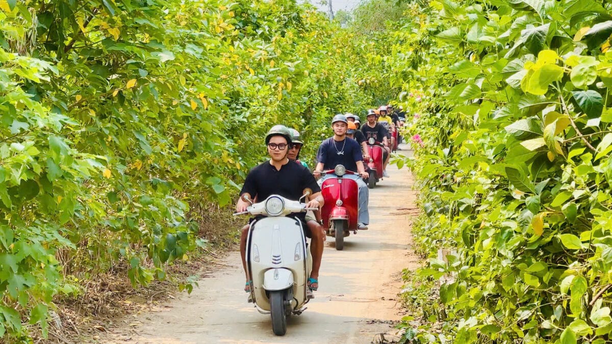 Hanoi Countryside Vespa Tour: Red River Delta & Co Loa Ancient Citadel