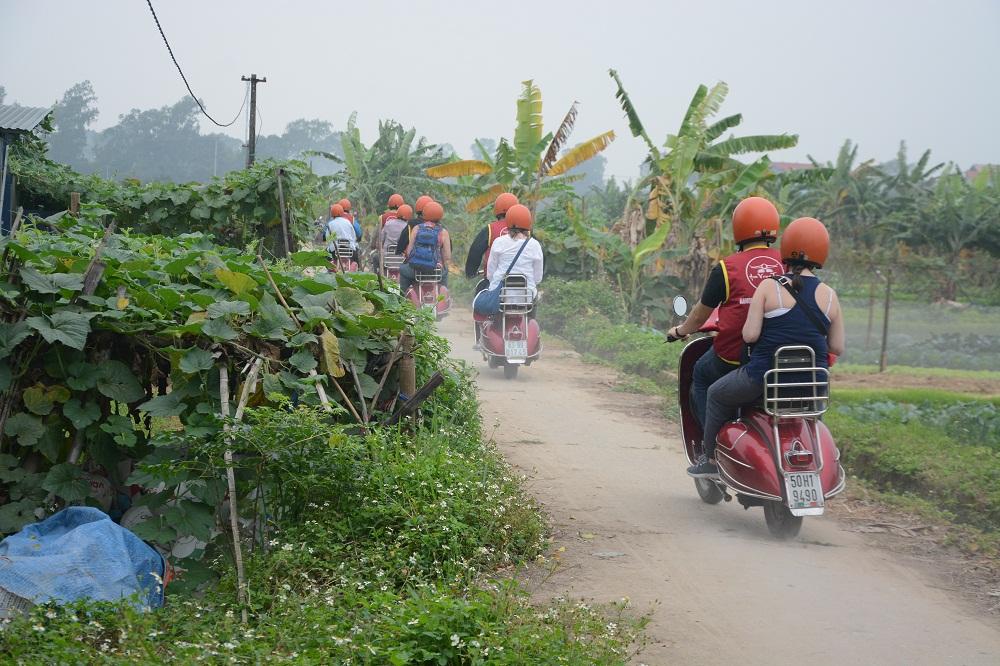 Hanoi Countryside Vespa Tour: Red River Delta & Co Loa Ancient Citadel