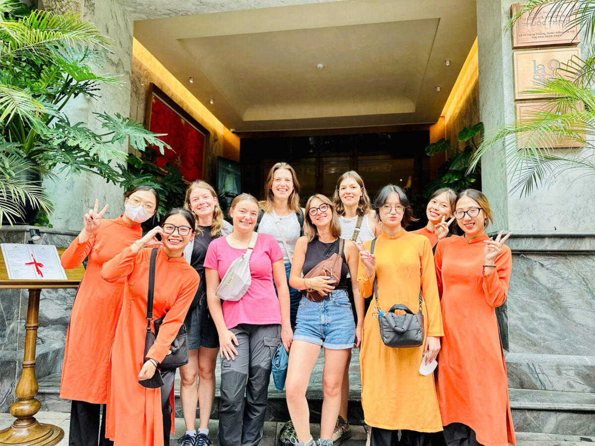 HANOI STREET FOOD TOUR HANOI STREET FOOD TOUR