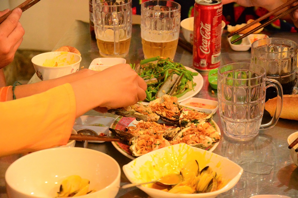 Vietnamese Food Guide: 30 Dishes Every Traveler Should Try Vietnamese Food Guide: 30 Dishes Every Traveler Should Try